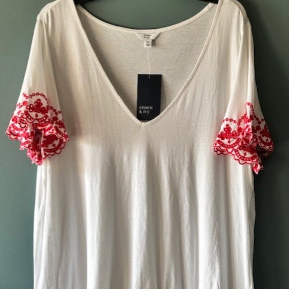 NWT Crown & Ivy Top Womens Plus 2X White Red Lace Cap Sleeve Scoop Neck T Shirt